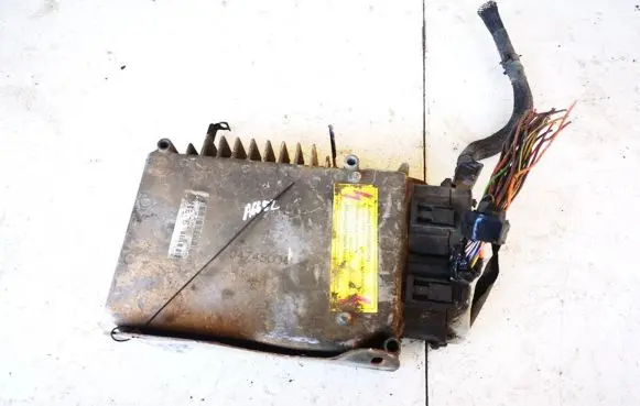 Chrysler Neon I Engine control unit/module 05269821ad 04745004
