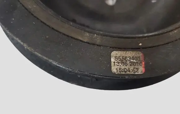 Opel Insignia A Crankshaft pulley 55563401