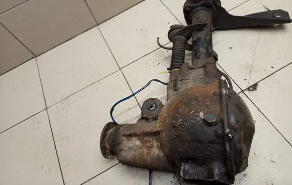 Mitsubishi Pajero Sport I Front differential 4900