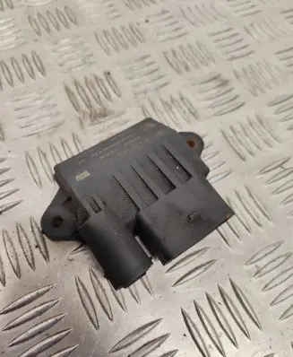 Mercedes-Benz ML W163 Glow plug pre-heat relay A6429005801