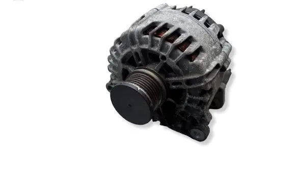 Volkswagen PASSAT B8 Generator/alternator 03L903023L