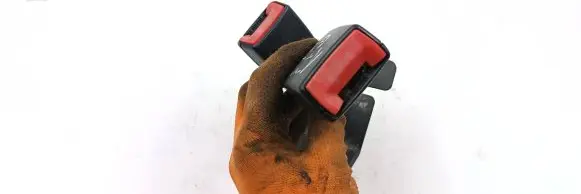 Audi A4 S4 B5 8D Middle seatbelt buckle (rear) 4B0857797