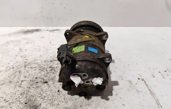 Volvo S40, V40 Air conditioning (A/C) compressor (pump) 30612618 870B173752 ZXE100PG180