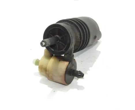 Volkswagen PASSAT B5.5 Windscreen/windshield washer pump
