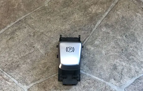 Mercedes-Benz E W213 Hand parking brake switch A2139053803