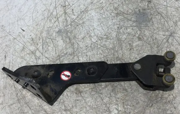 Peugeot Expert Sliding door lower roller guide/hinge 98080758 21L697969M03