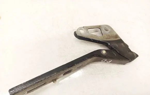 Audi Q7 4L Engine bonnet/hood hinges 4L0823302