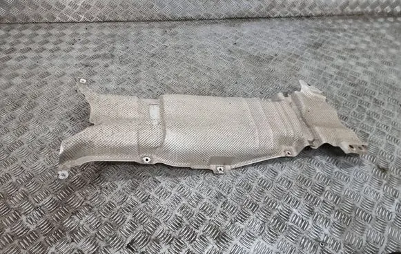 Land Rover Discovery 5 Exhaust heat shield CPLA114B06AG