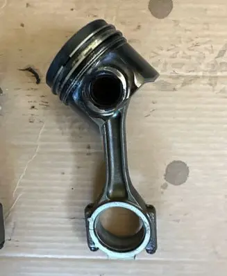 Audi A3 S3 8P Piston with connecting rod