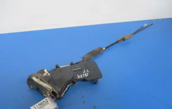 Mazda 626 Rear door lock