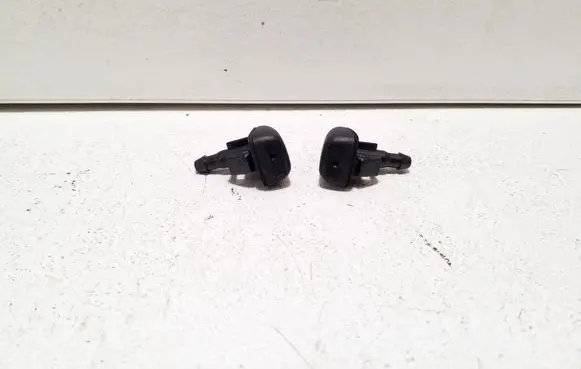 Toyota Yaris Cross Windshield washer spray nozzle 