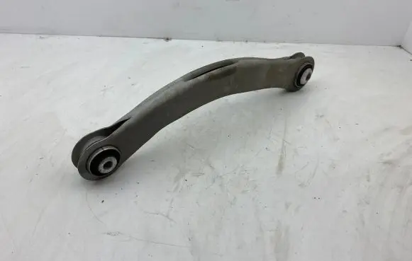 Audi Q7 4M Rear control arm 4M0505398Q 0617A