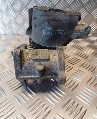 Volkswagen Caddy EGR valve 03G129637A