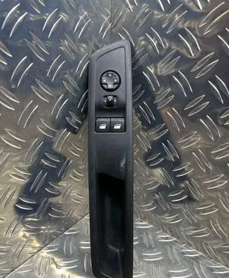 Citroen Jumpy Electric window control switch 96784561ZD