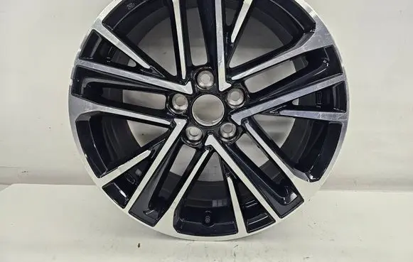 Toyota Corolla E160 E170 R18 alloy rim 