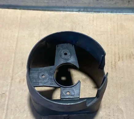 Mercedes-Benz E W210 Steering wheel column trim 2104620223