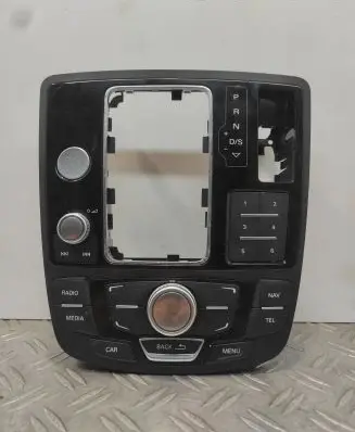 Head unit multimedia control