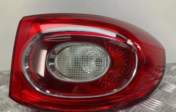 Volkswagen Tiguan Rear/tail lights 5N0945096H 5N0945258C
