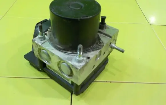 Volkswagen Polo V 6R ABS Pump 0265239003