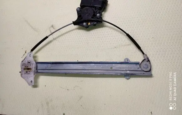Hyundai i10 Front door window regulator with motor 82401B4120 82450B4010