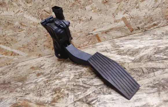 Cadillac XTS Accelerator throttle pedal 13237352