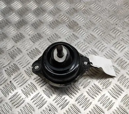 Audi Q7 4L Engine mount bracket 7L6199131A