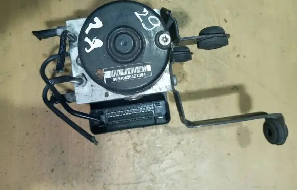 Volvo C70 ABS Pump 30793901 A426G