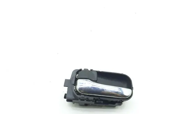 Nissan X-Trail T30 Front door interior handle