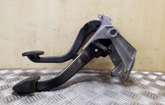 BMW 3 E90 E91 Pedal assembly 35316761310 6761310 423224