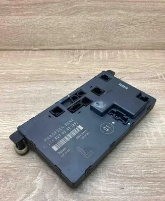 Mercedes-Benz E W211 Door control unit/module 2118208385 00006801