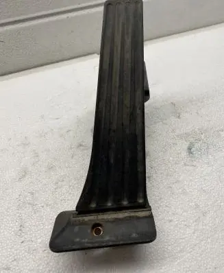 BMW i3 Accelerator throttle pedal bracket 12037313DE