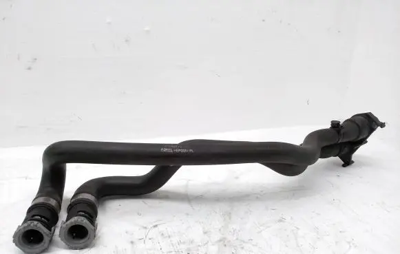 Volvo V60 Engine coolant pipe/hose 31342412