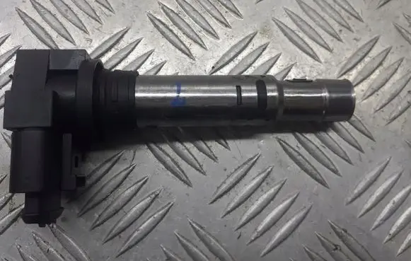 Seat Ibiza IV (6J,6P) High voltage ignition coil 036905715