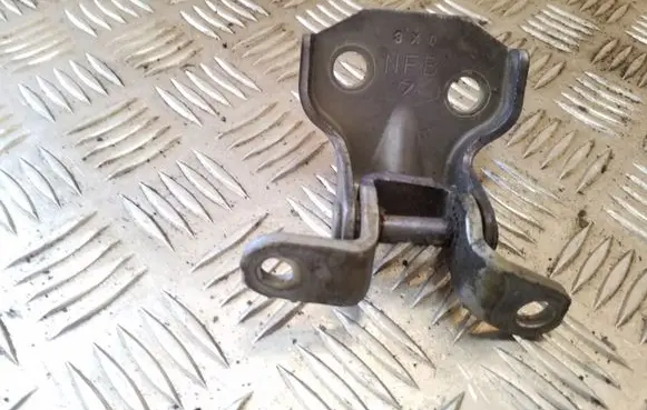 Subaru Forester SG Front door lower hinge 