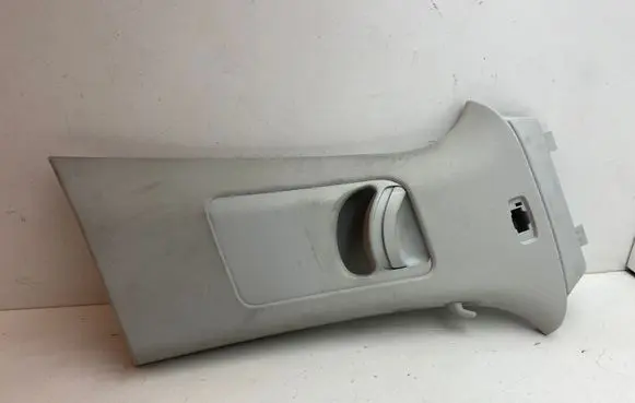 Skoda Octavia Mk3 (5E) (B) pillar trim (top) 5E0867244