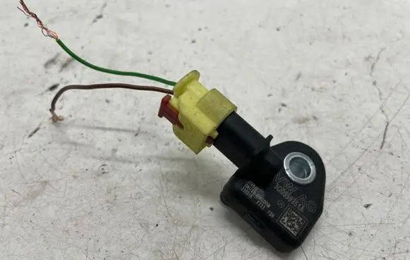 Volkswagen PASSAT B8 Airbag deployment crash/impact sensor 3Q0959351A