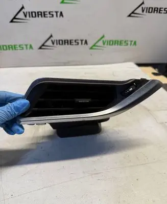 Peugeot 208 Dashboard side air vent grill/cover trim 9673131677 277100D