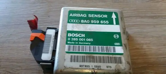 Audi A6 S6 C4 4A Airbag control unit/module 8A0959655 0285001085