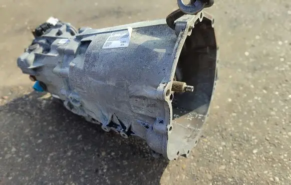 Volkswagen Crafter Manual 6 speed gearbox 9062604400