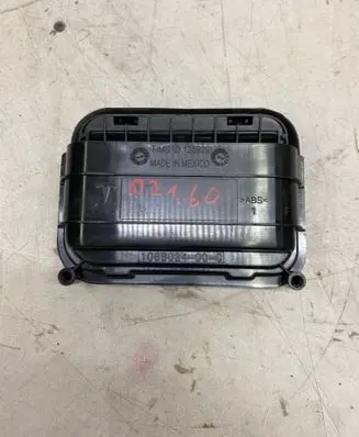Tesla Model X Quarter panel pressure vent 106803400c