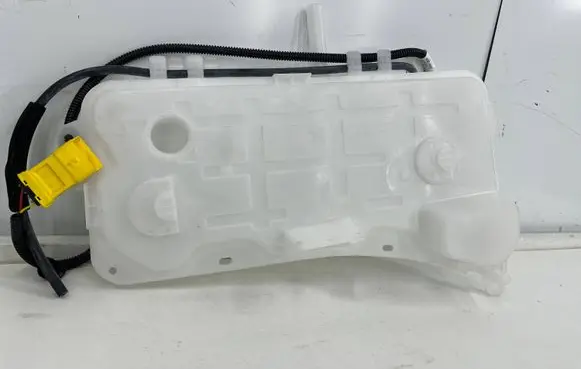 Opel Combo E Windshield washer fluid reservoir/tank 9817269880