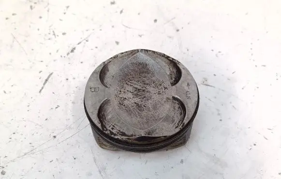 Subaru Outback (BT) Piston 