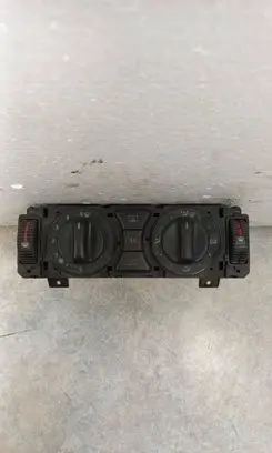 Mercedes-Benz E W211 Climate control unit 2108302085 9140010258