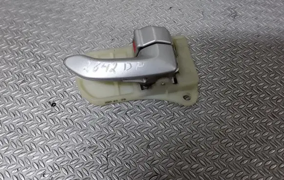 Hyundai Grandeur Front door interior handle