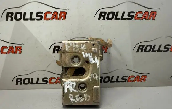 Volkswagen PASSAT B4 Front door lock 357837016G