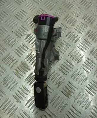 Volkswagen PASSAT B5.5 Ignition lock 4B0905851C