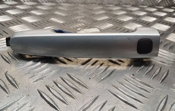 Toyota Urban Cruiser (XP110) Front door exterior handle
