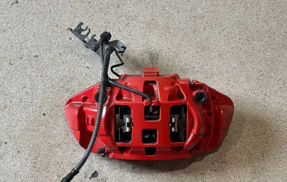 Porsche Cayenne (9Y0 9Y3) Front brake caliper 9Y0615123