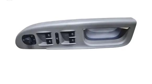 Volkswagen PASSAT B6 Front door window switch trim 3C1867171B