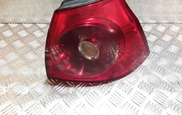 Volkswagen Golf V Rear/tail lights 1K6945096E 028490202